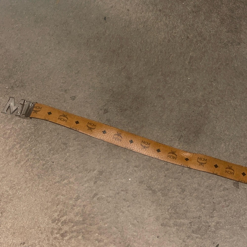 Mcm belt barley used nd little scratched